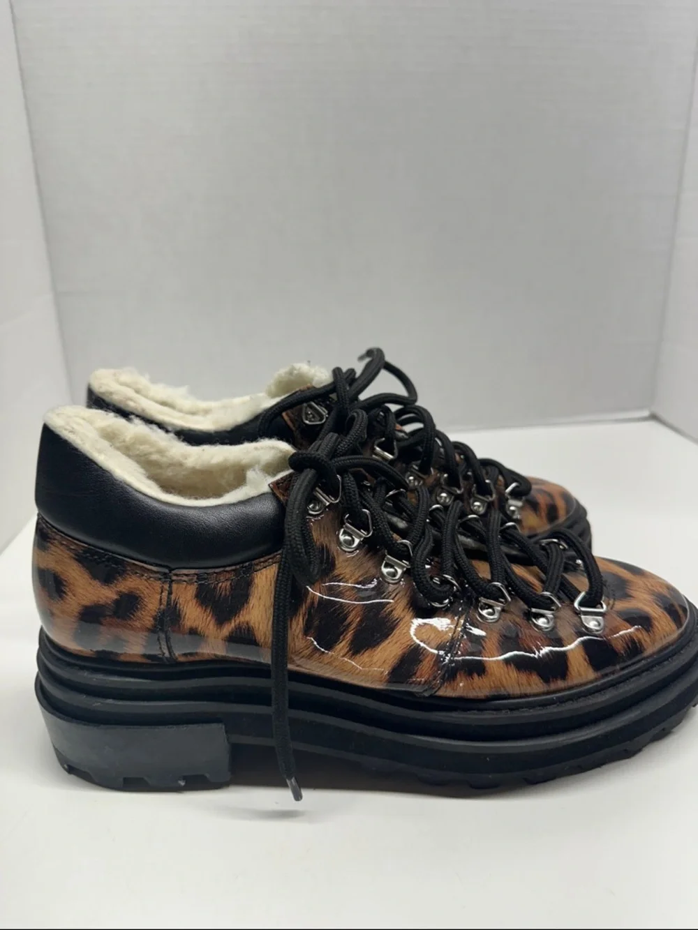 SCHUTZ lucille patent